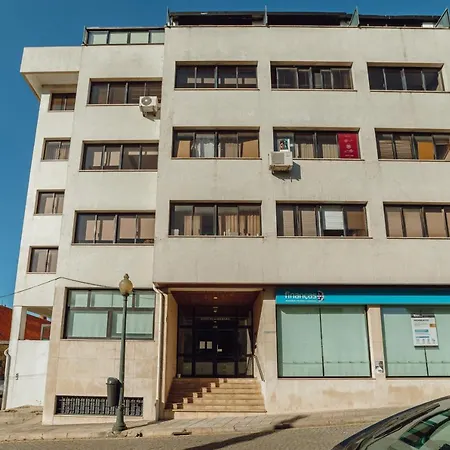 Downtown Stylish With Garage By Vacationy Porto