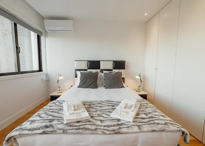Apartamento Downtown Stylish With Garage By Vacationy Porto
