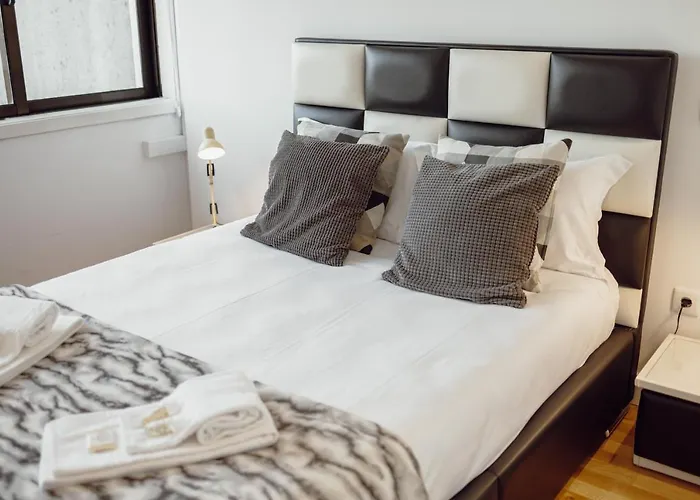 アパート Downtown Stylish With Garage By Vacationy ポルト